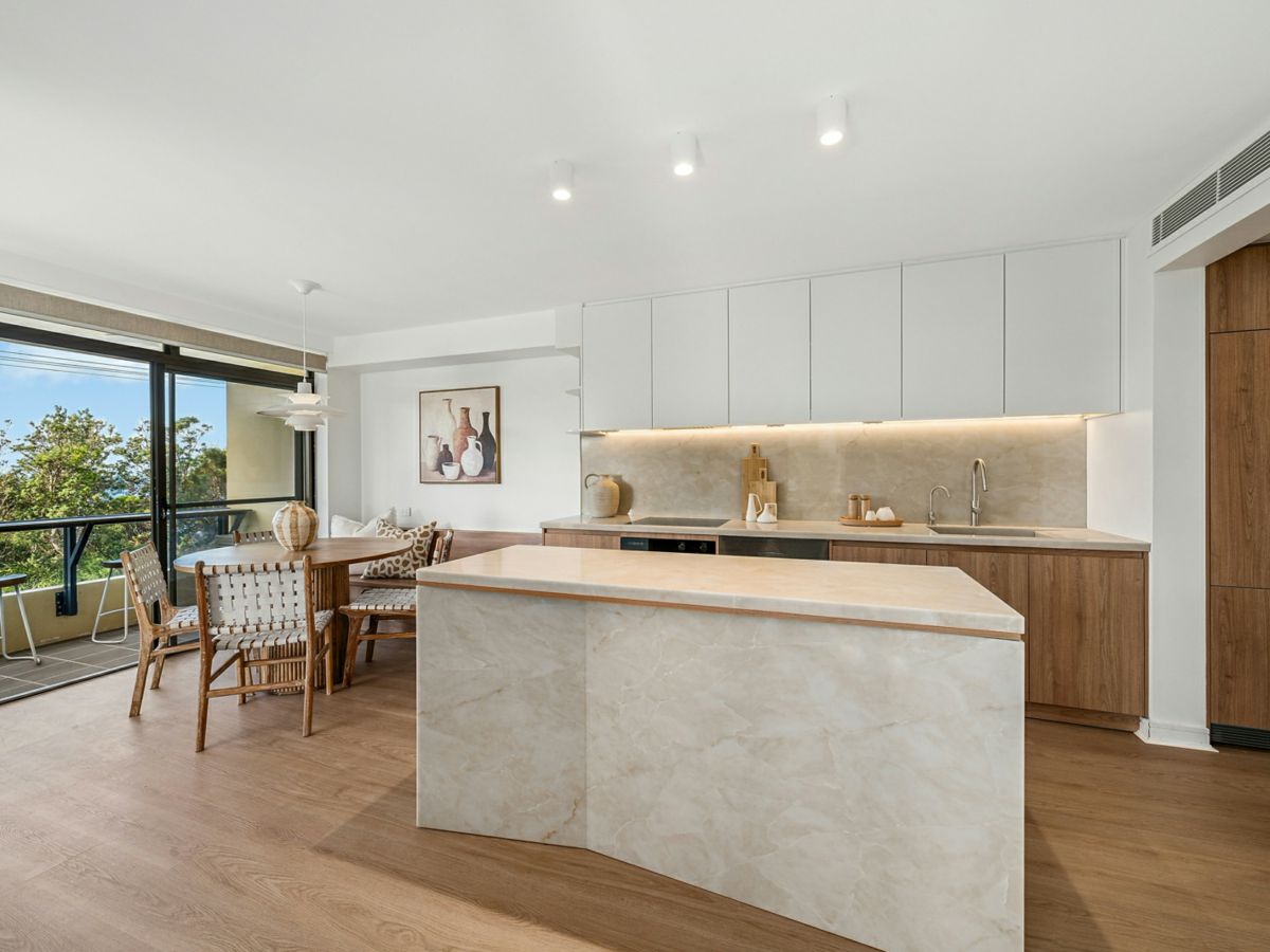 4/33 Pacific Drive, Port Macquarie - image 2