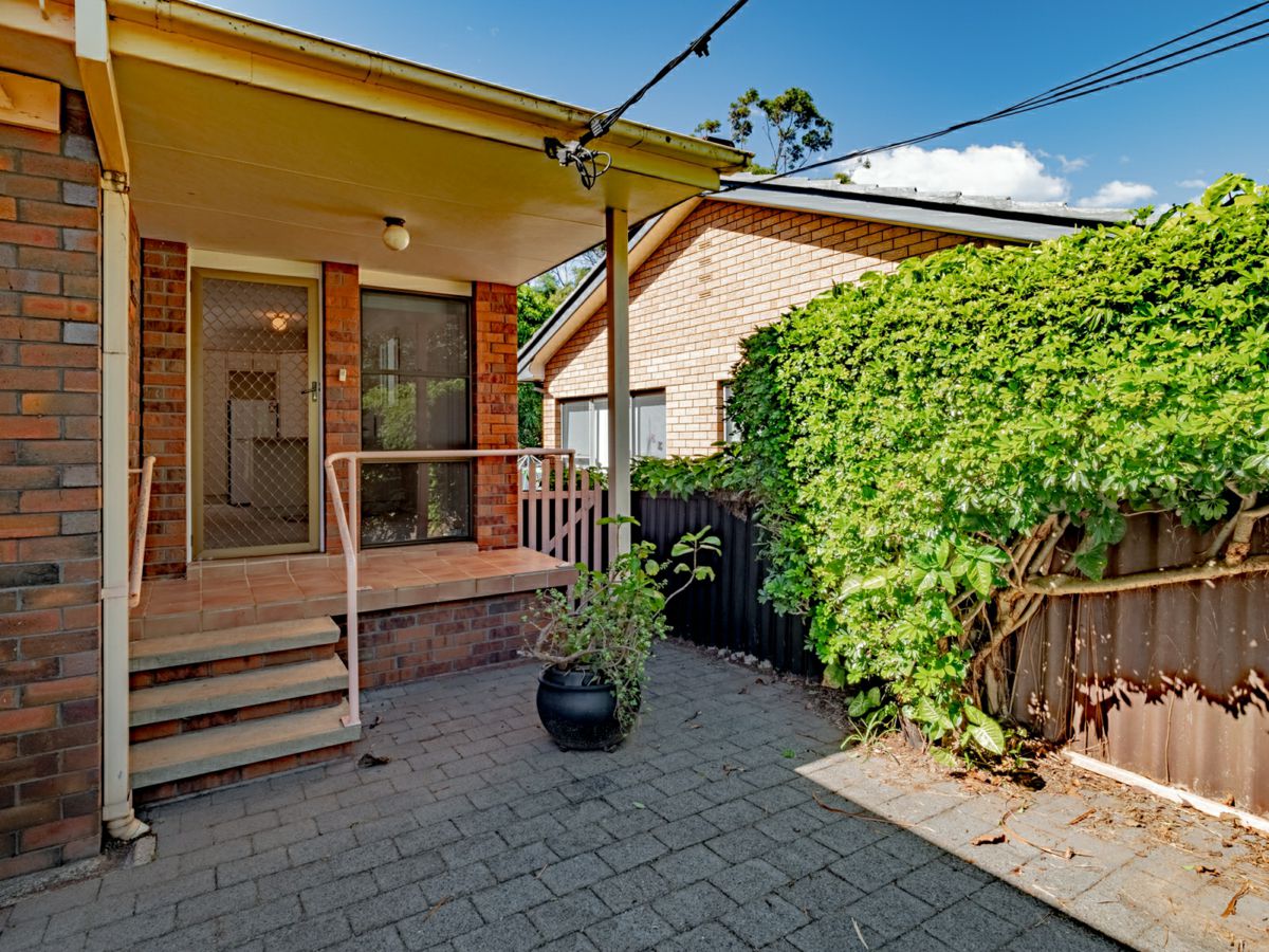 10A Mareeba Crescent, Port Macquarie - image 1