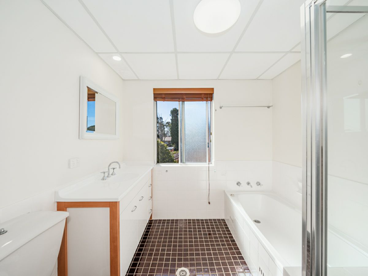 10/13 Everard Street, Port Macquarie - image 2