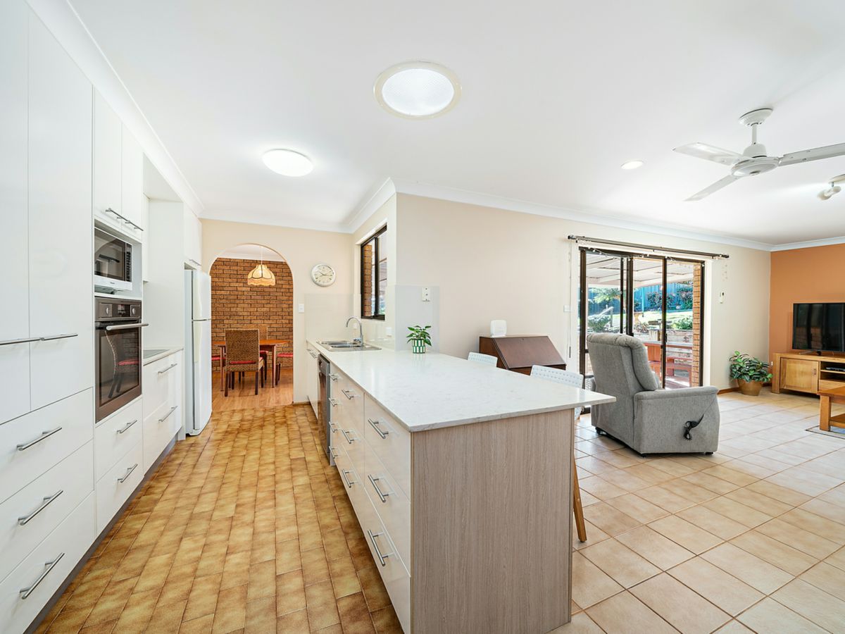 36 Yarranabee Road, Port Macquarie - image 3