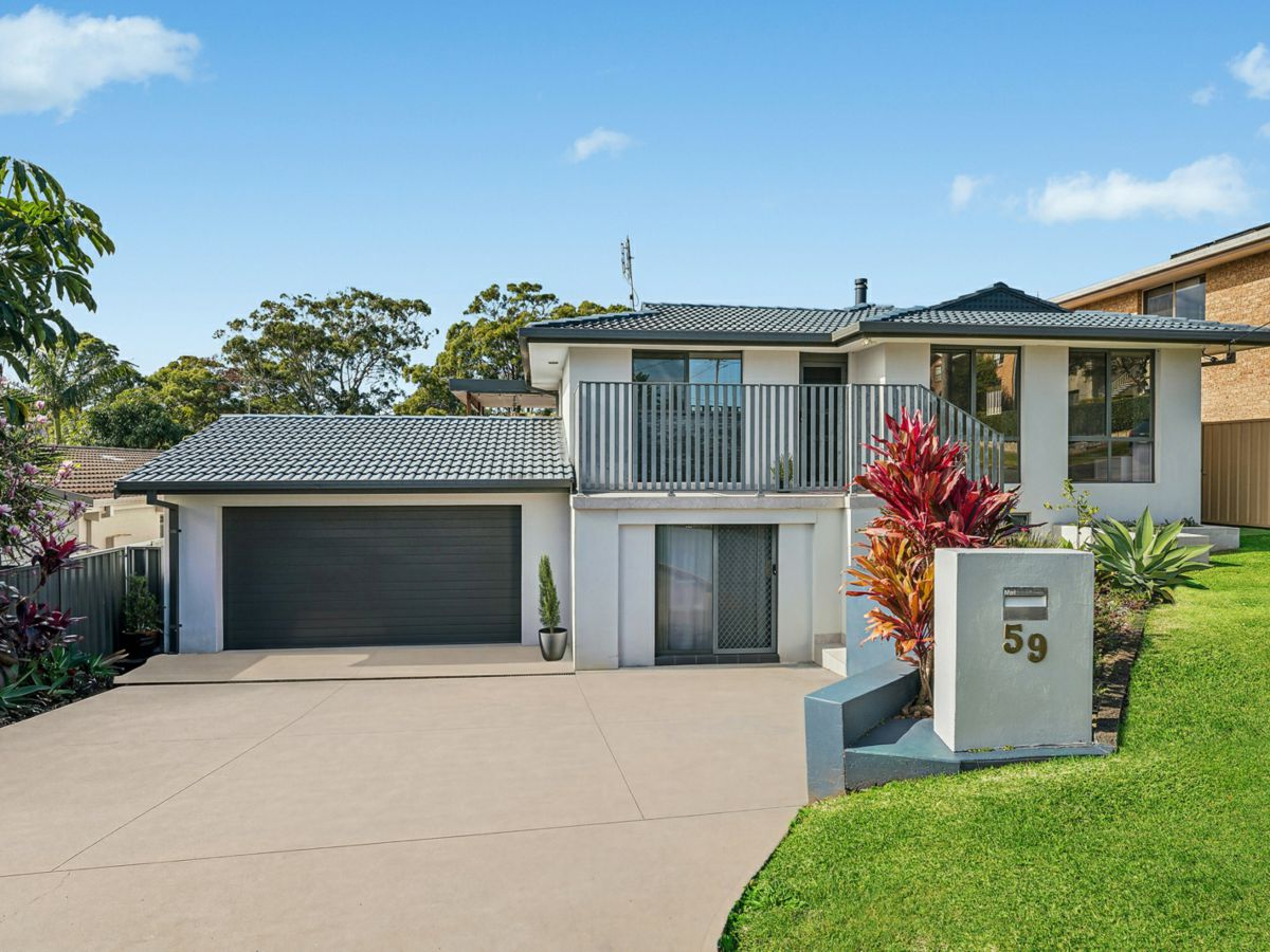 59 Bellevue Drive, Port Macquarie - image 1