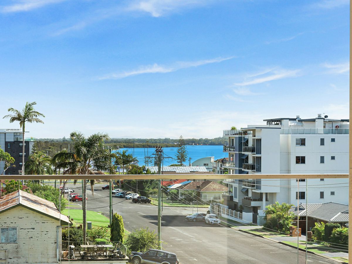 15/21 Gore Street, Port Macquarie - image 1