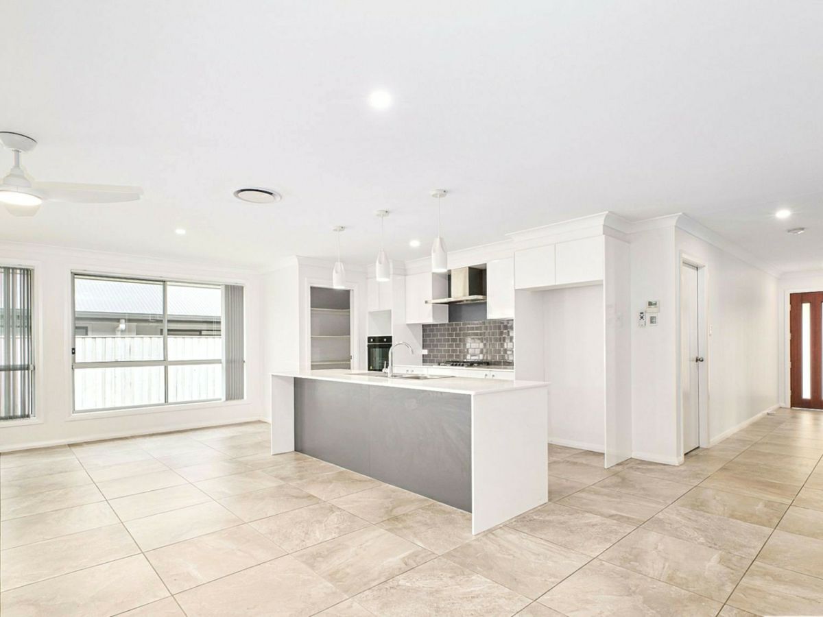41 Meares Circuit, Thrumster - image 3