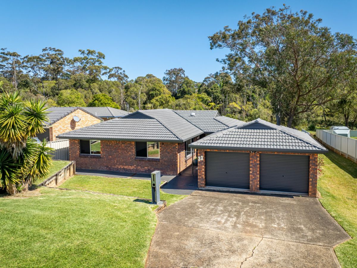 33 Yarranabee Road, Port Macquarie - image 1