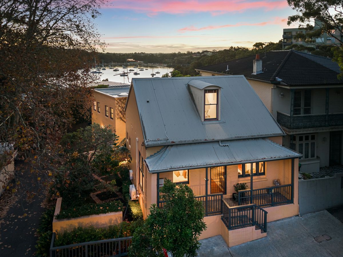 74 Blues Point Road, McMahons Point - image 1