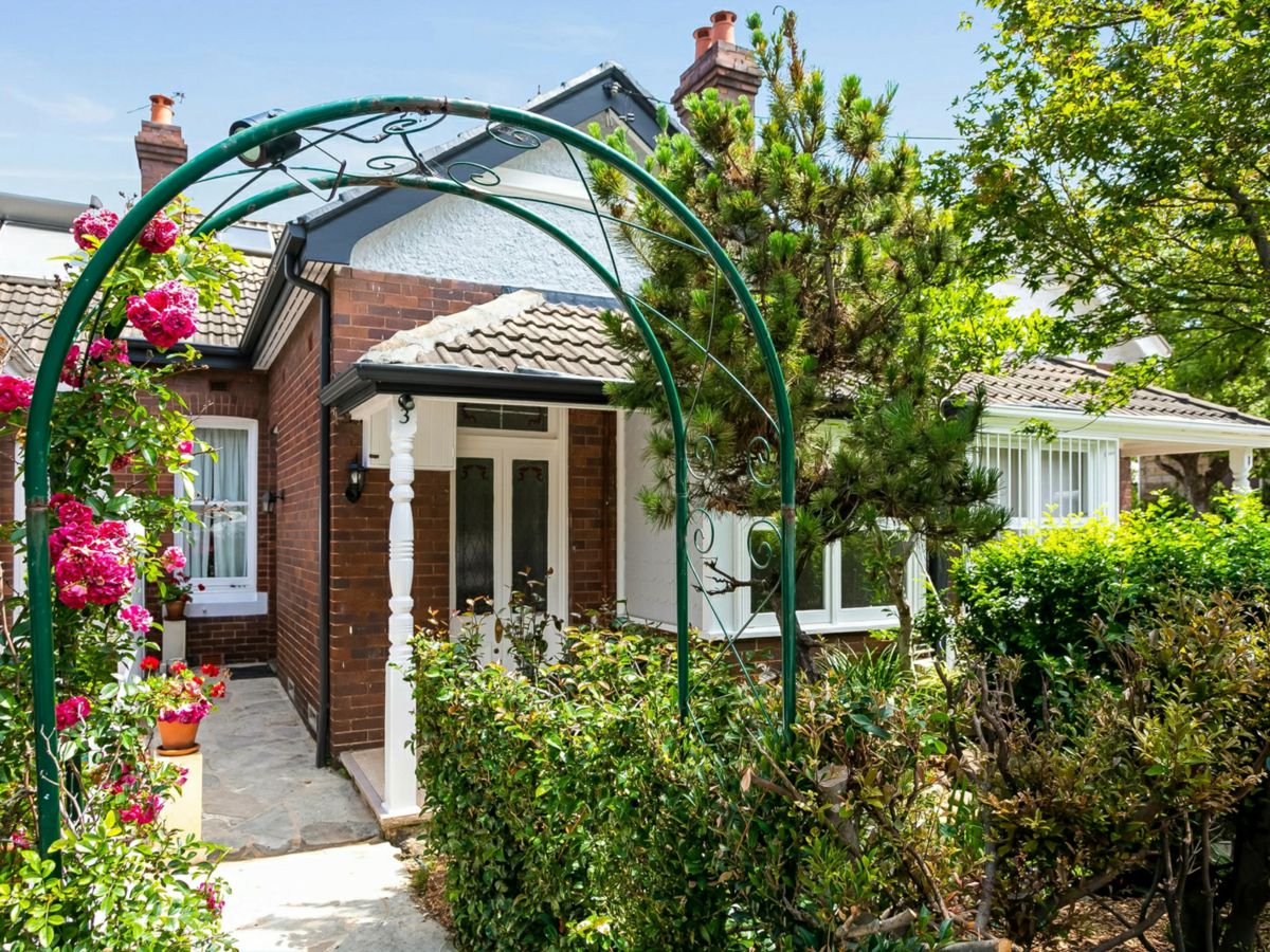 3 Wilona Avenue, Lavender Bay - image 1