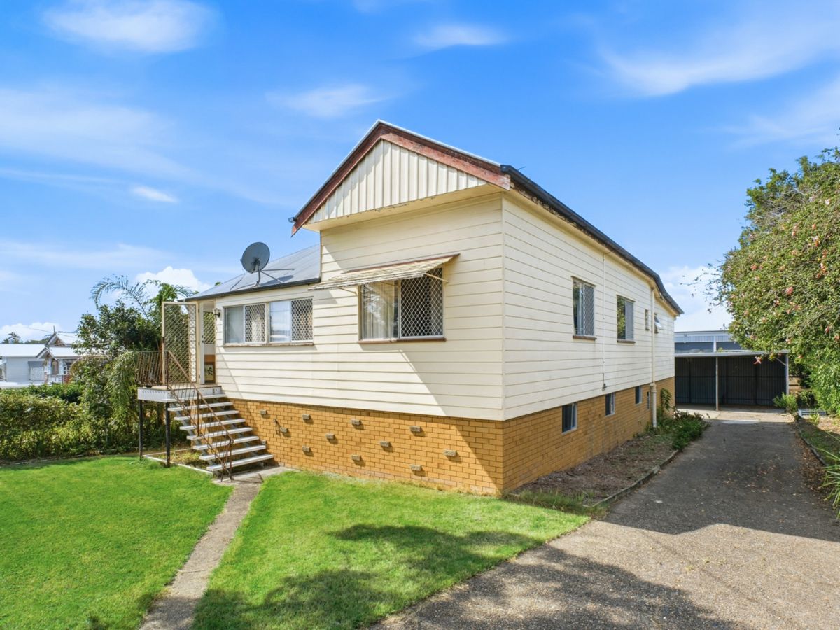 12 Pauline Street, Tarragindi - image 2