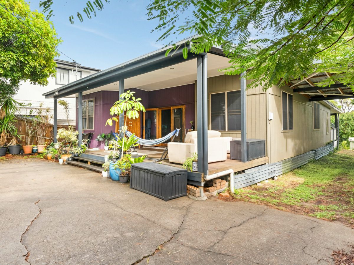 221 Whites Road, Lota - image 3