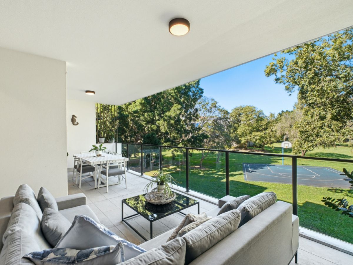 1215/39 Banya Street, Bulimba - image 2