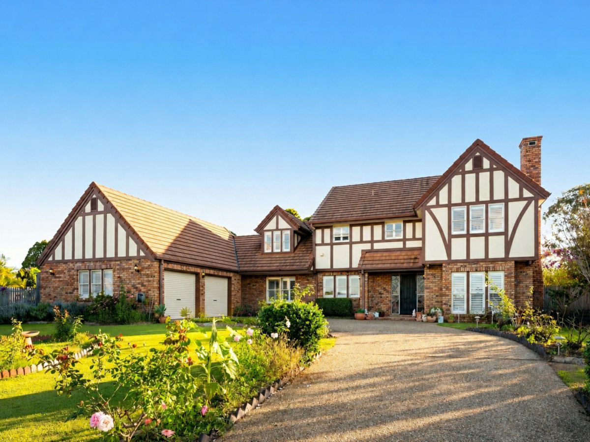 6 Softwind Court, Kenmore Hills - image 1