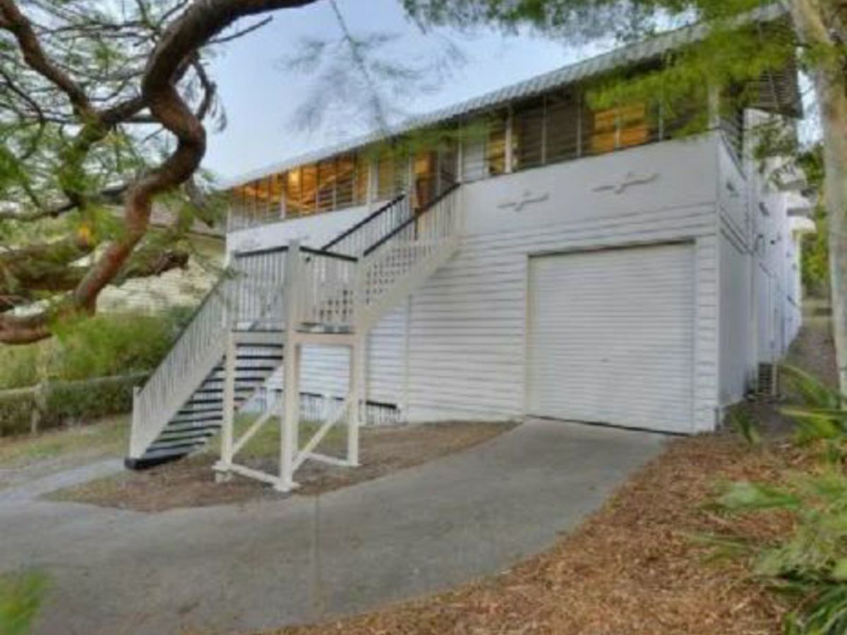 39 Chatsworth Road, Greenslopes - image 1