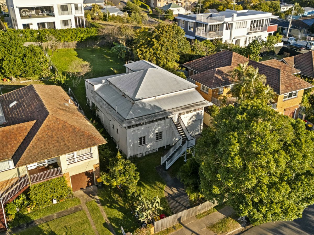39 Chatsworth Road, Greenslopes - image 2