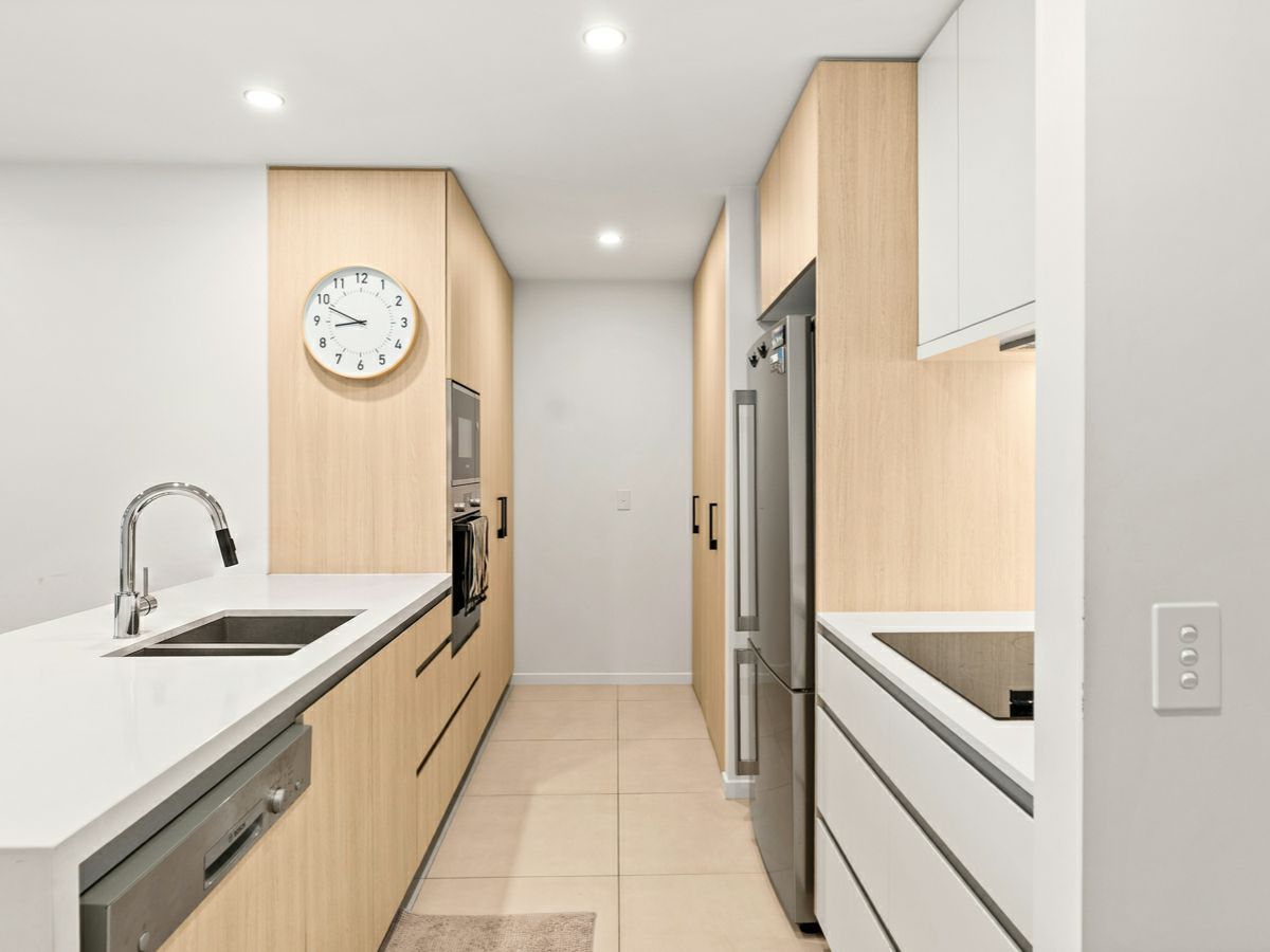 402/8 Zillah Street, Stones Corner - image 3