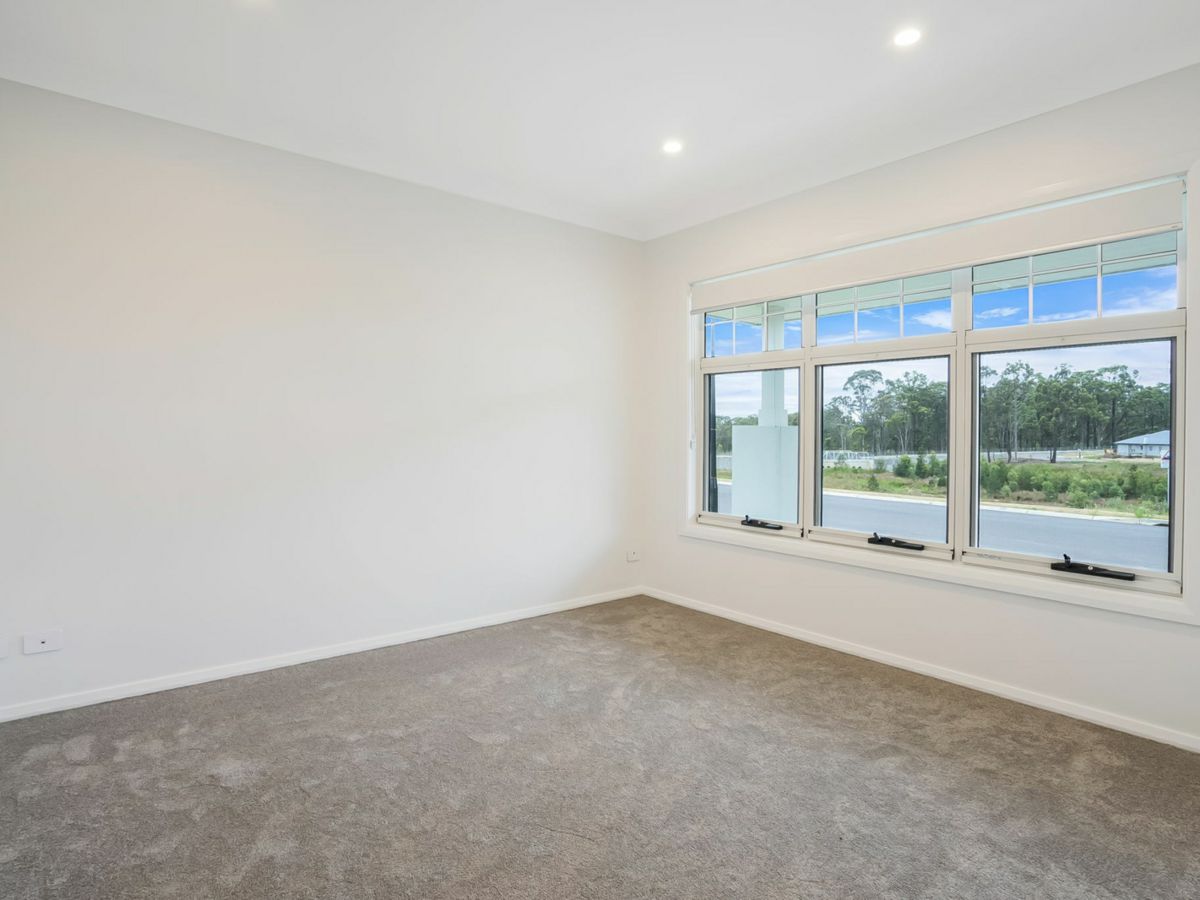 72 Abberton Parkway, North Rothbury - image 2
