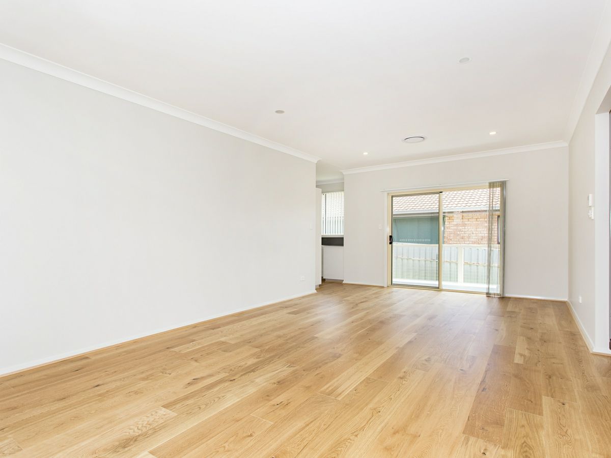 1/26 Crawford Avenue, Tenambit - image 2