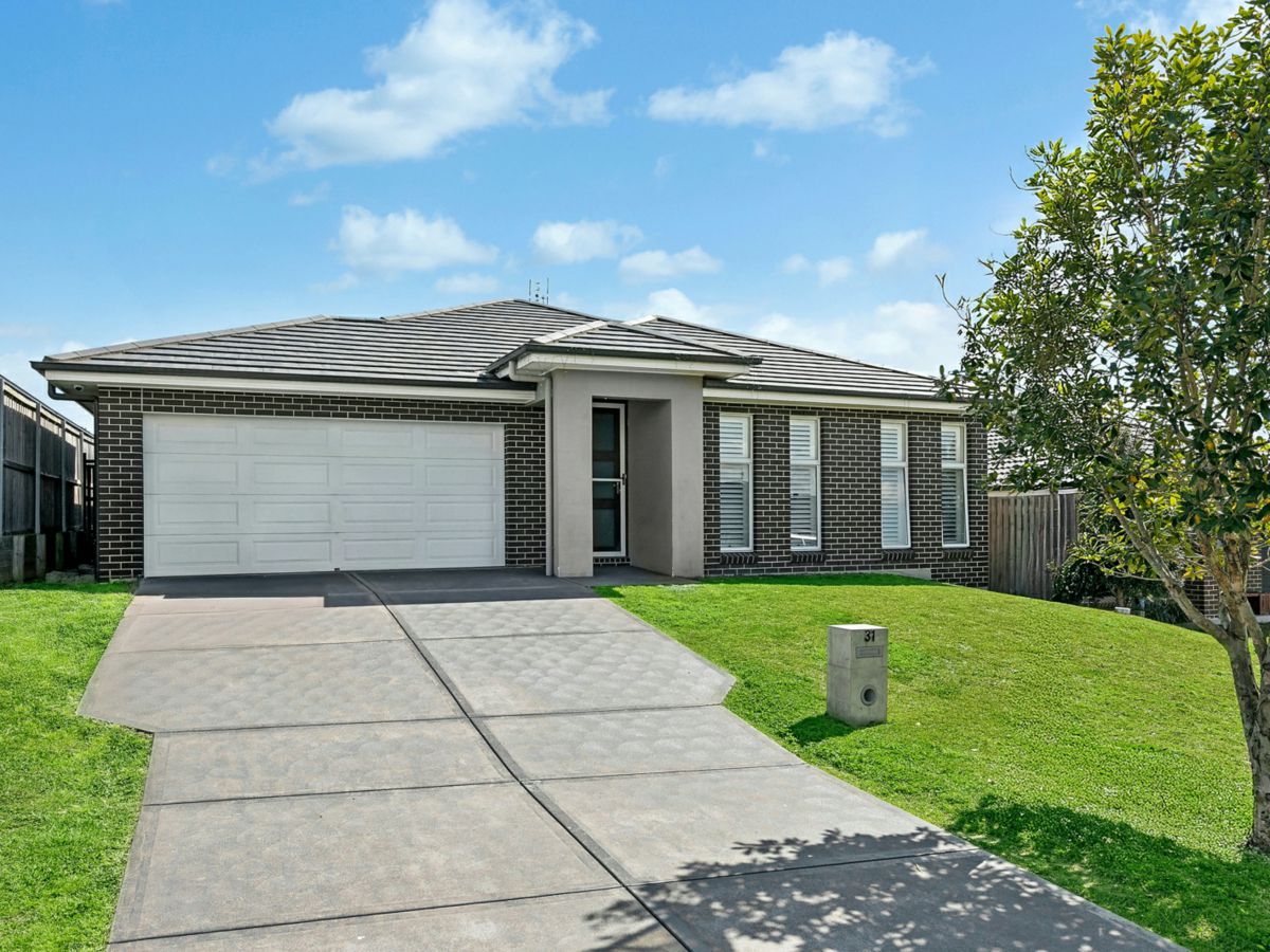 31 Paradise Street, Gillieston Heights - image 1