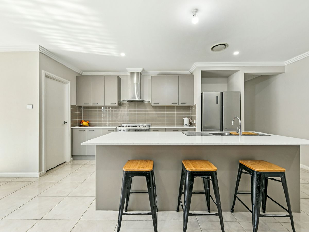 31 Paradise Street, Gillieston Heights - image 2