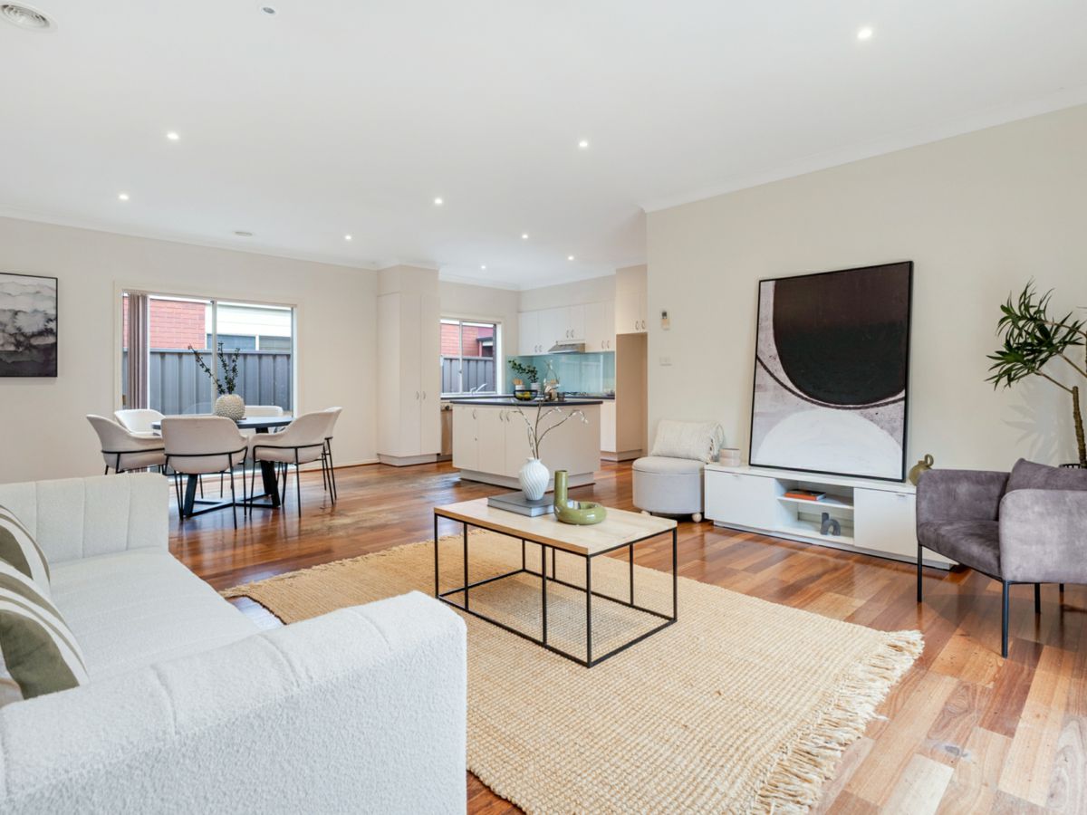 1 Yass Lane, Craigieburn - image 1