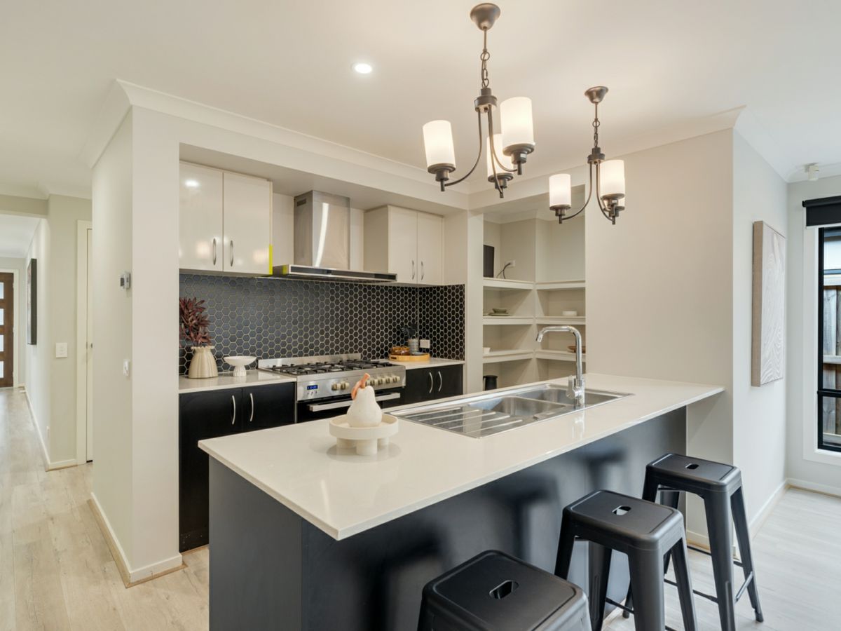 11 Tivoli Way, Mickleham - image 3