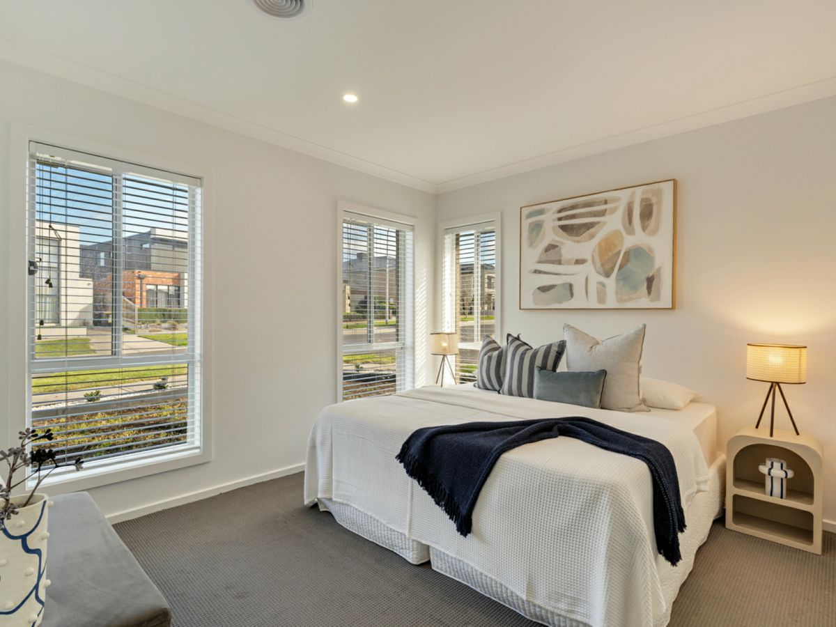 75 Hillview Road, Greenvale - image 2