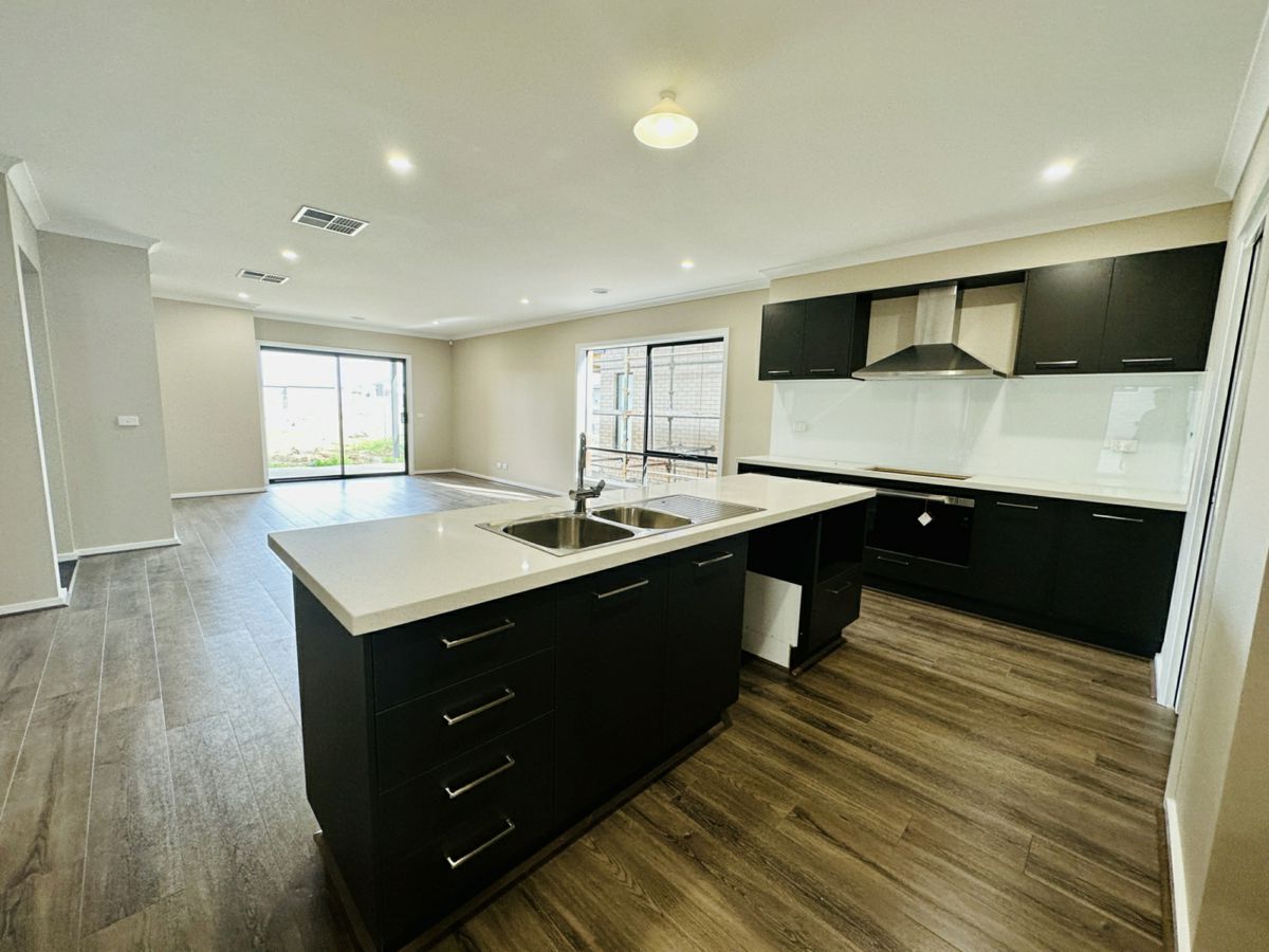 18 Falconer Drive, Mickleham - image 3