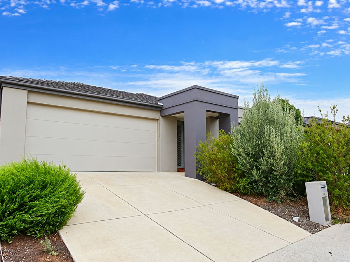 113 Golf View Drive, Craigieburn - image 1