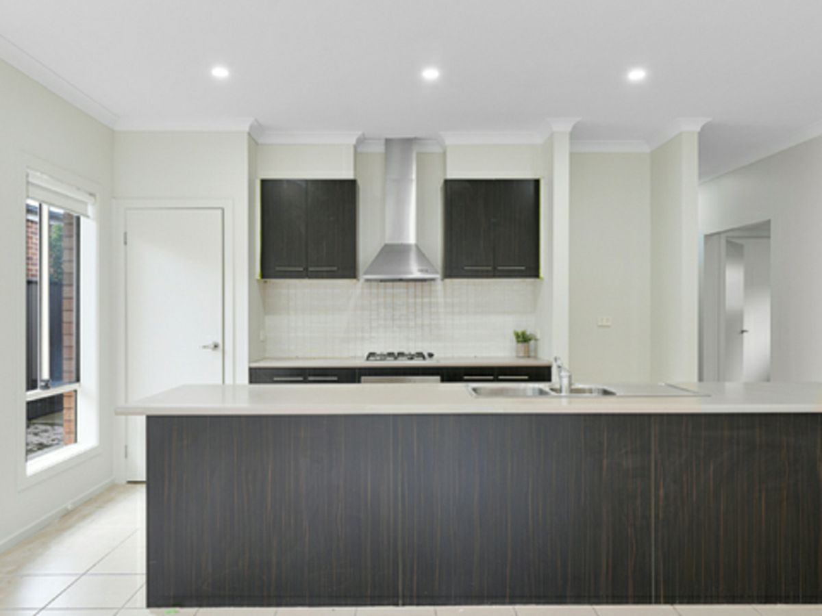 12 Waterway Street, Craigieburn - image 2