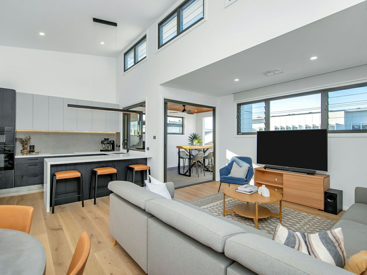 2/3 Lingard Street, Merewether - image 3
