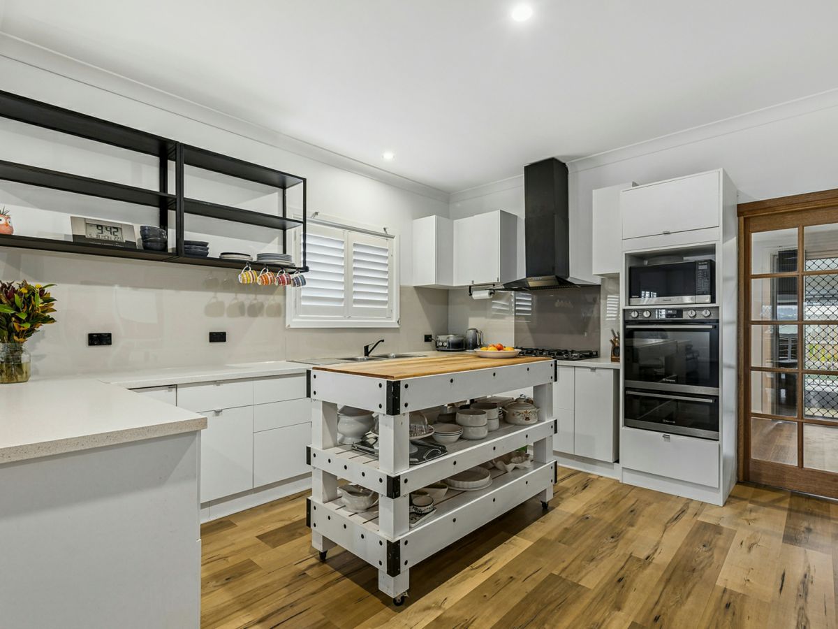 22 Deane Street, Belmont - image 3