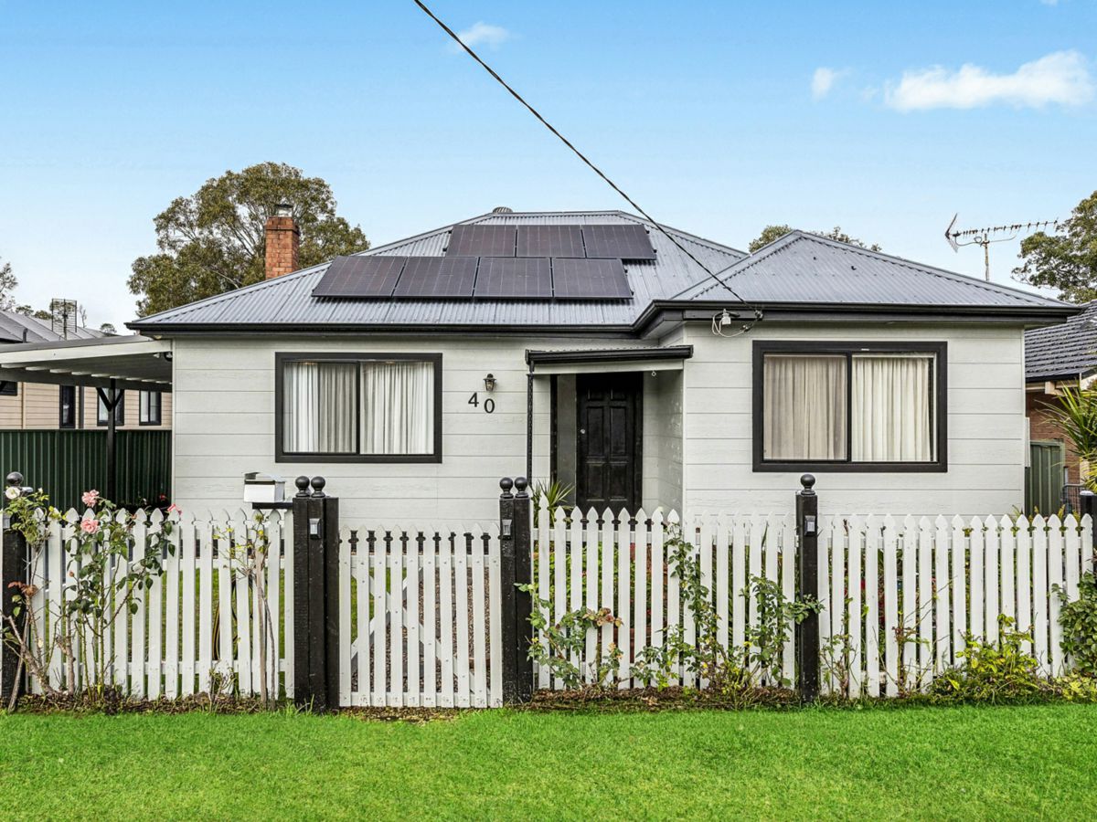 40 Patrick Street, Belmont North - image 1