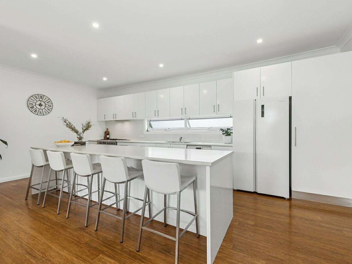 42 Bryson Avenue, Kotara - image 3