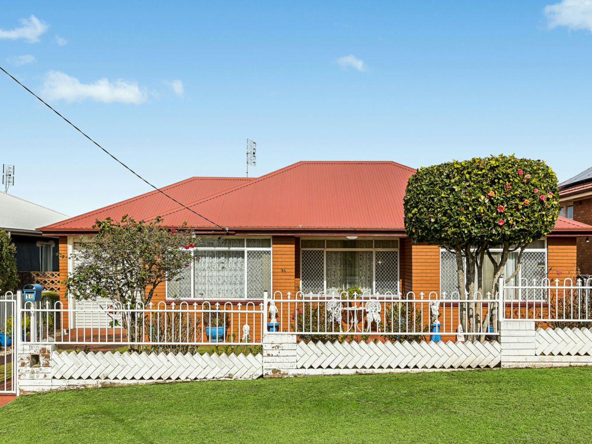 16 Kalora Crescent, Charlestown - image 1