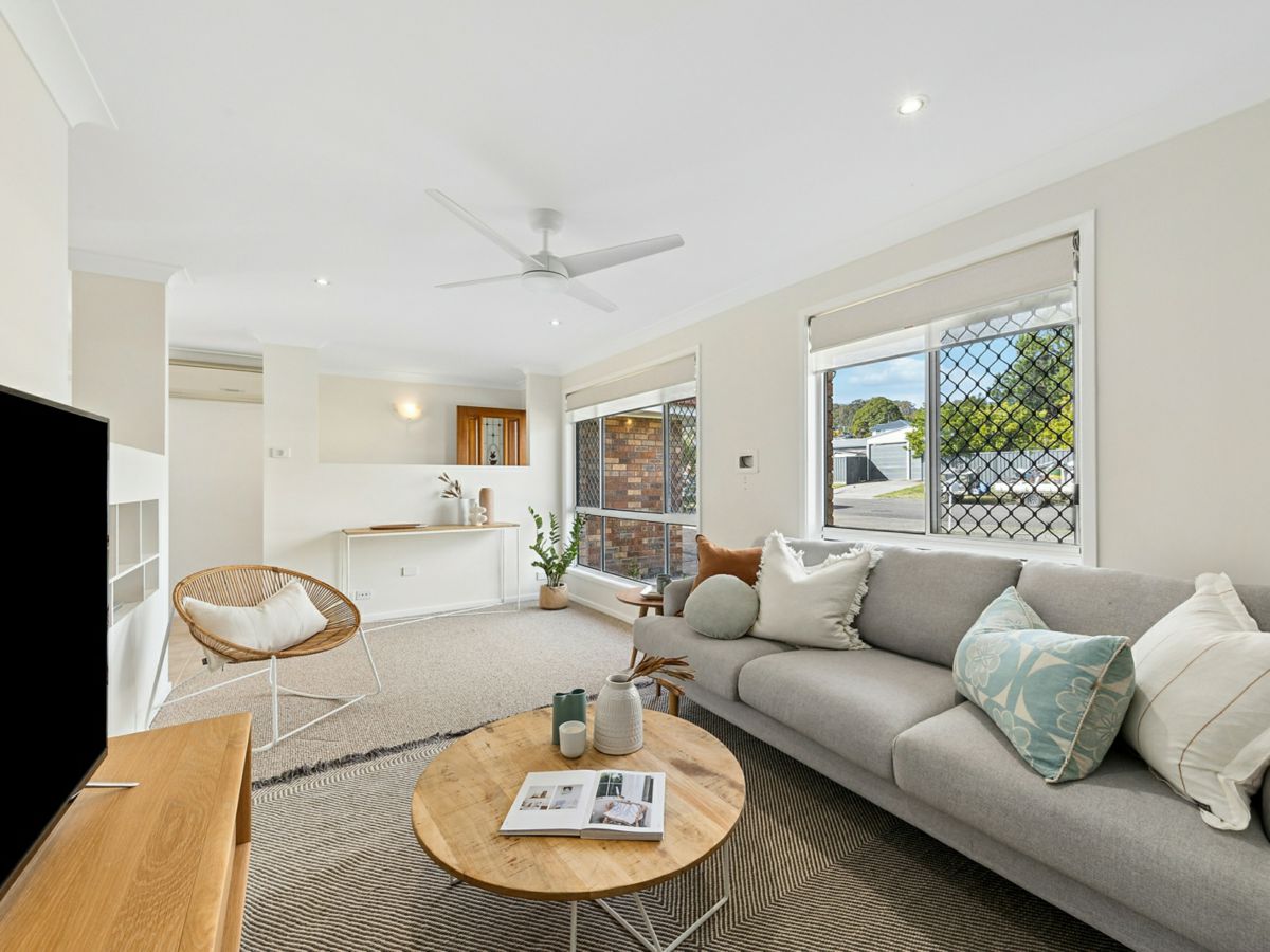 43 Myles Avenue, Warners Bay - image 2