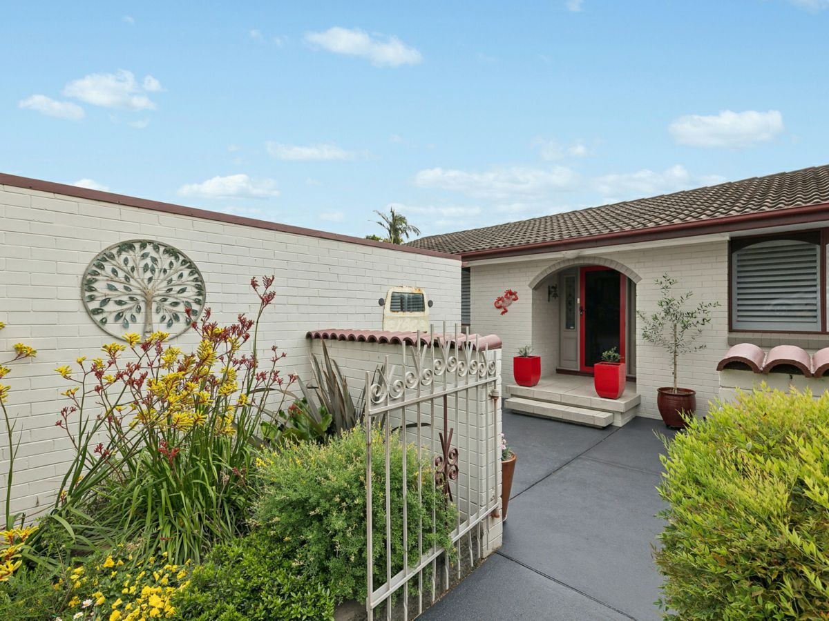 6 De Lisle Crescent, Metford - image 2
