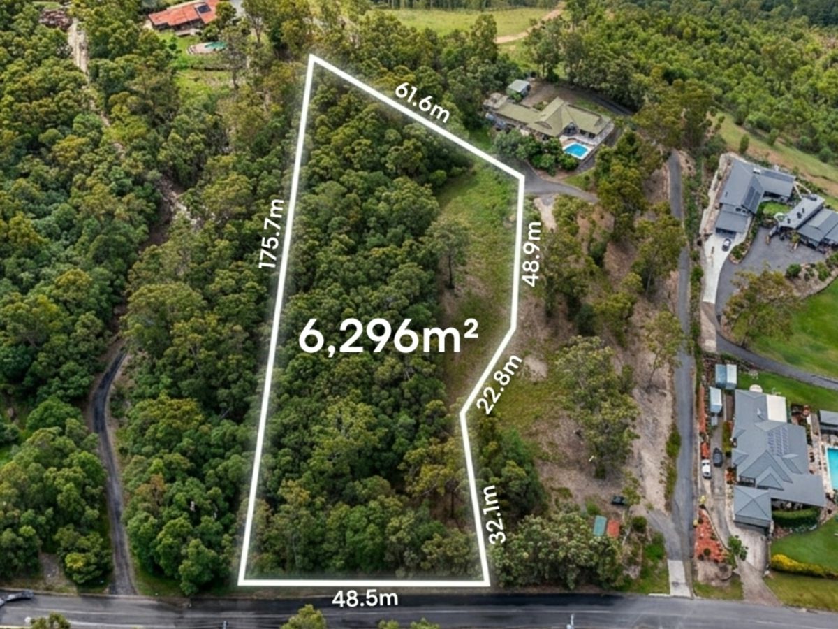 215 San Fernando Drive, Worongary - image 2