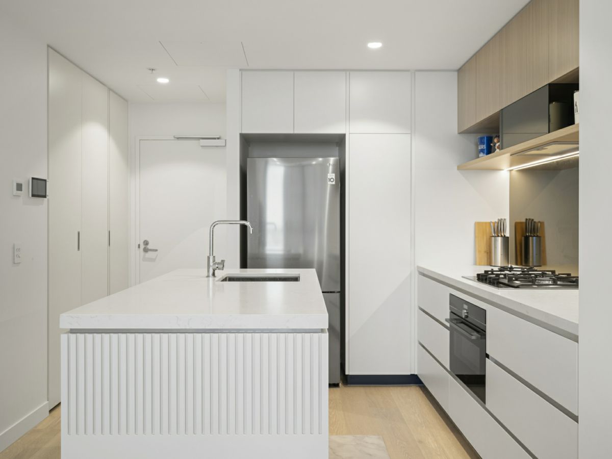 3104/8 Margaret Street, Brisbane City - image 3