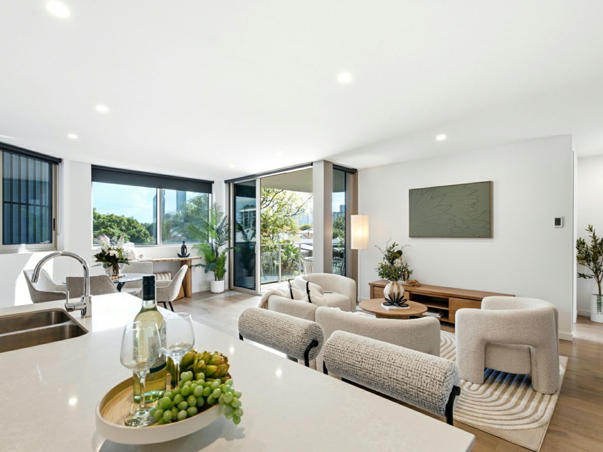 2308/140 Wellington Road, East Brisbane - image 3