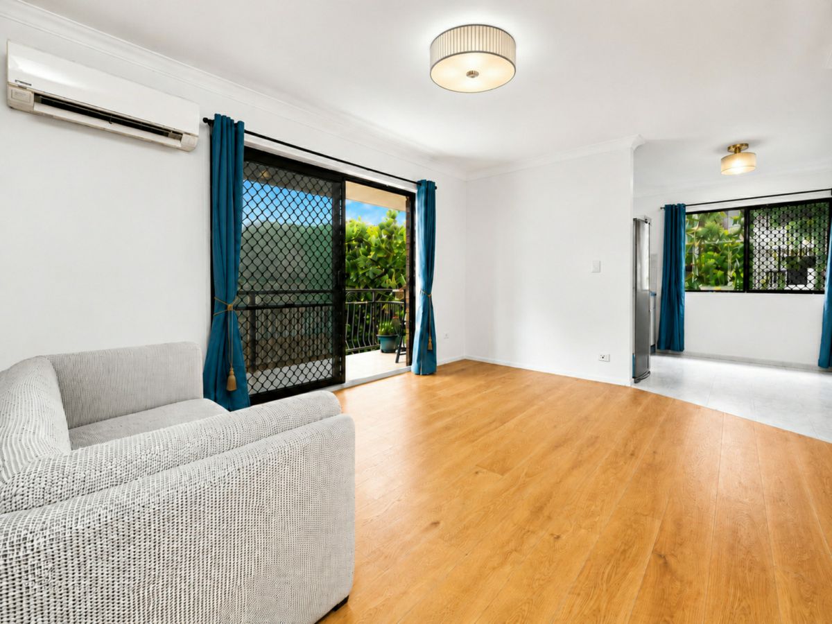 6/50 Knowsley Street, Stones Corner - image 2