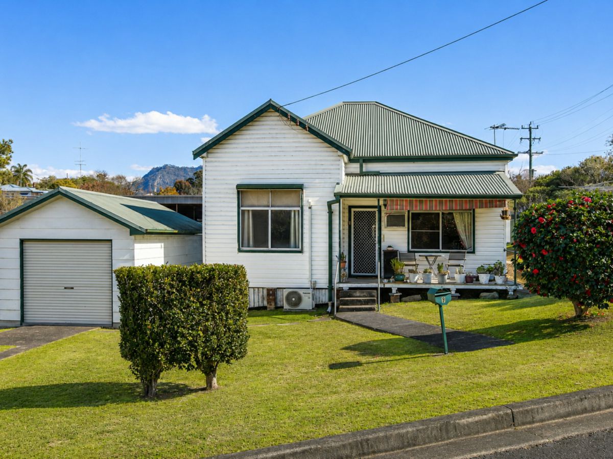 9 Railway Street, Gloucester - image 1