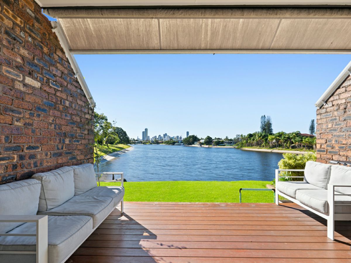 10/55 Karbunya Street, Mermaid Waters - image 2