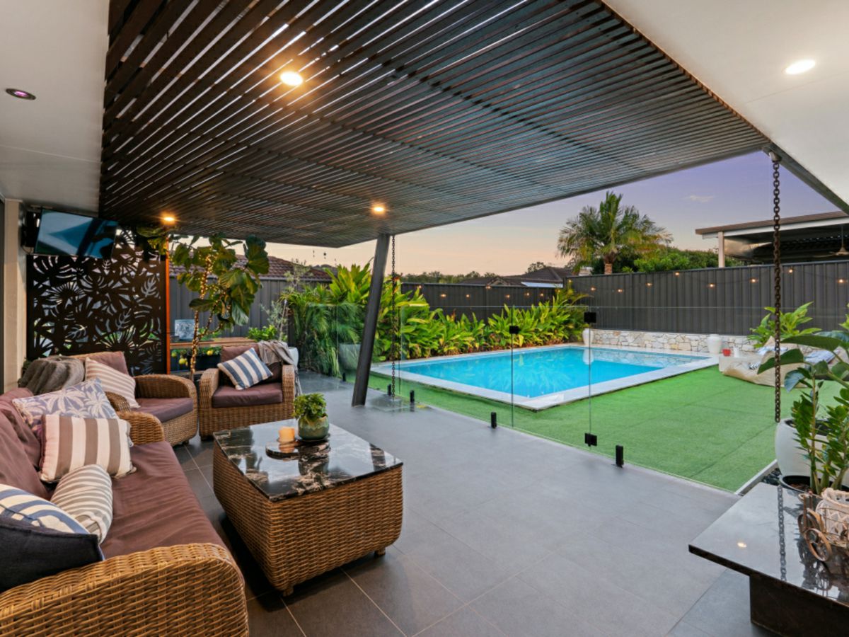 12 Antonson Crescent, Mudgeeraba - image 1