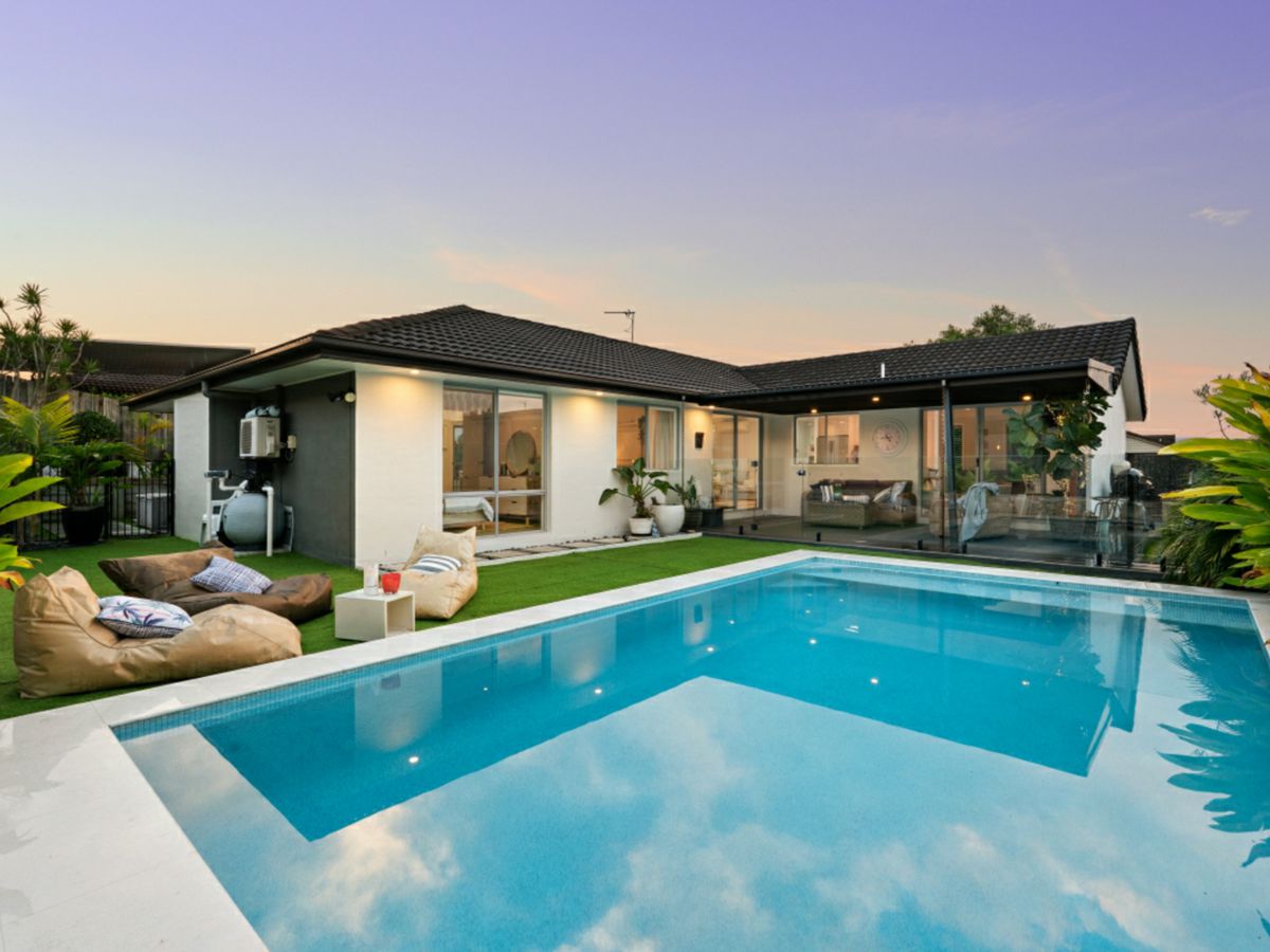 12 Antonson Crescent, Mudgeeraba - image 1