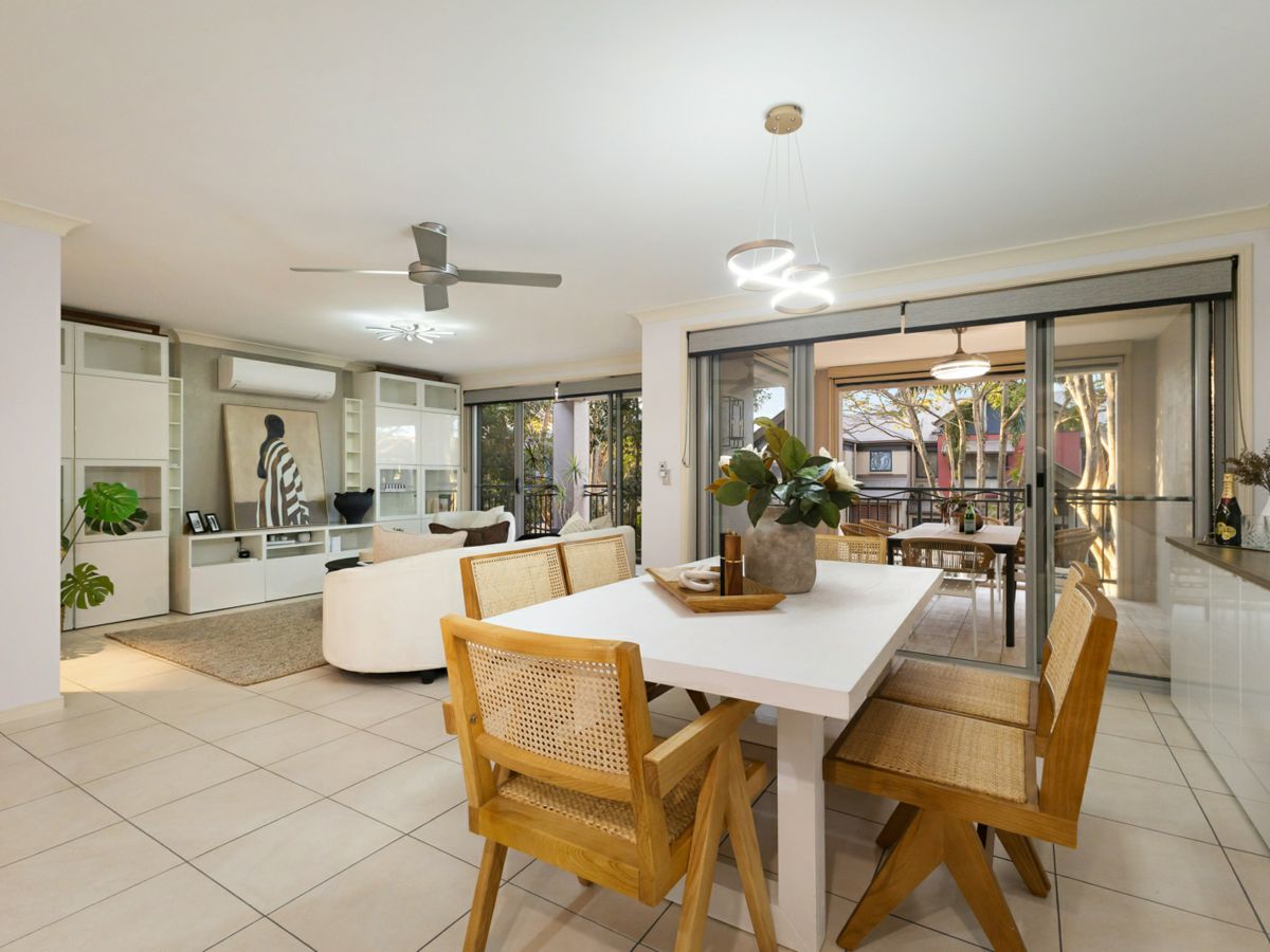 3305 Central Place, Carrara - image 2