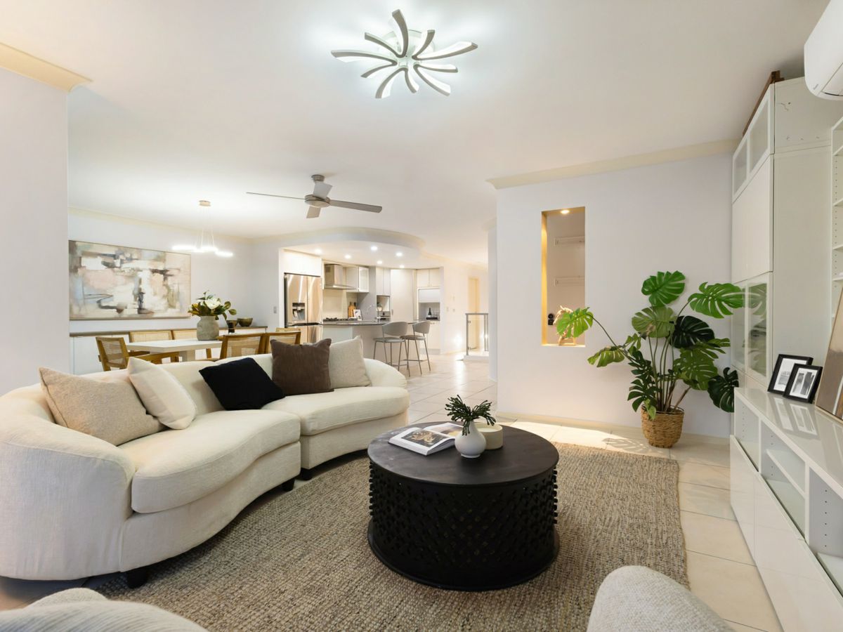 3305 Central Place, Carrara - image 3