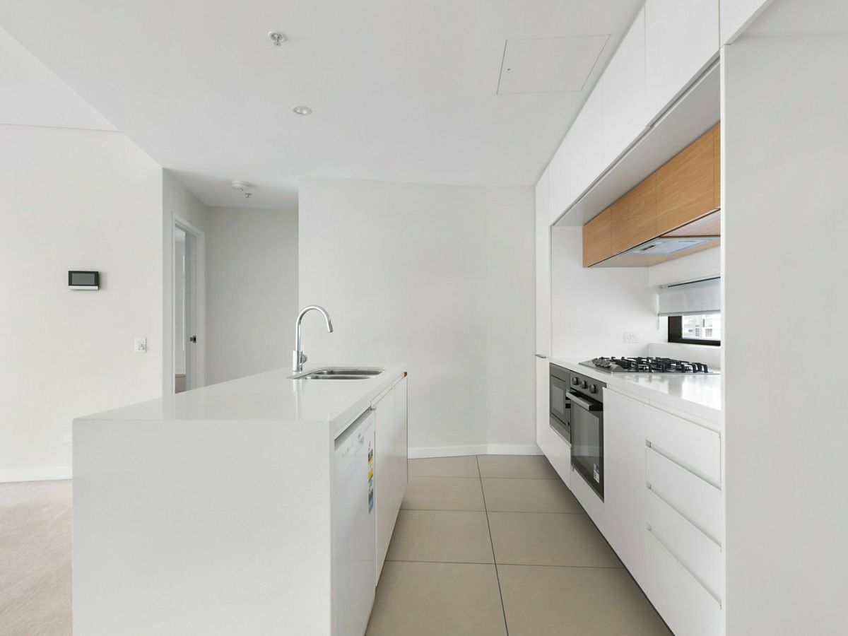 20809/37D Harbour Road, Hamilton - image 3
