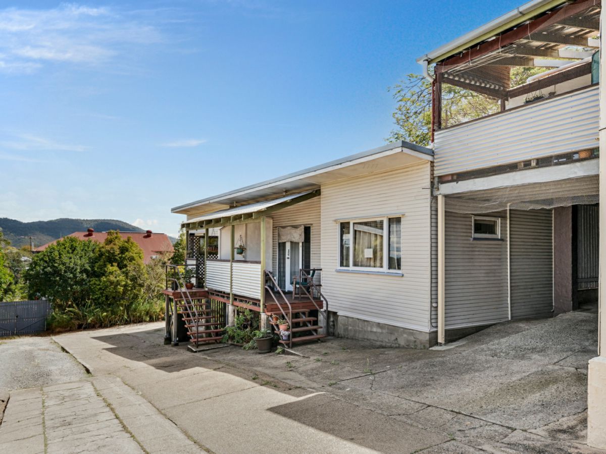 135 Jubilee Terrace, Bardon - image 3