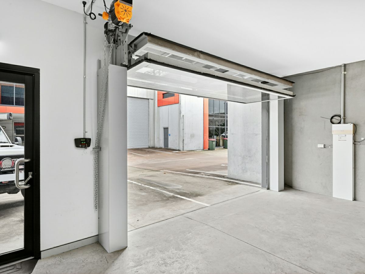 8/104 Barwon Street, Morningside - image 3