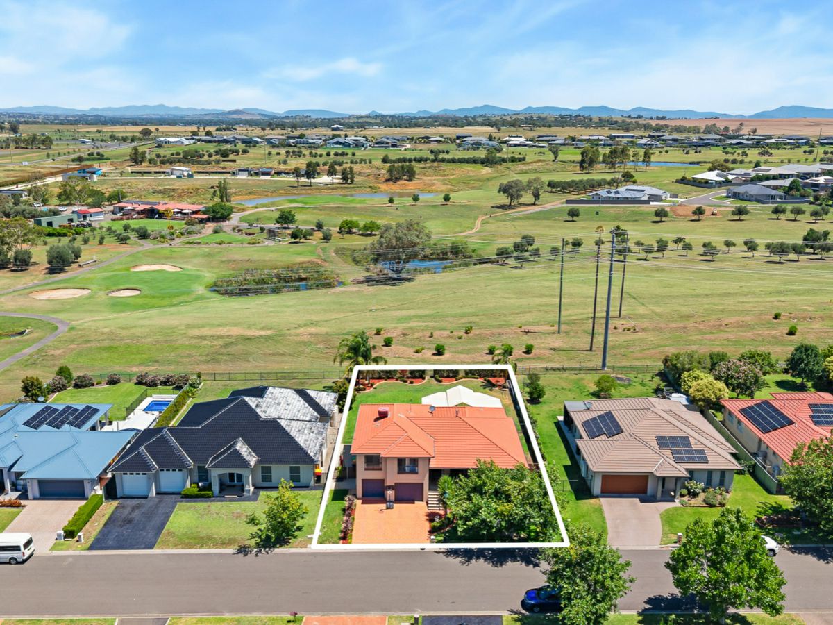 36 The Grange, Tamworth - image 2