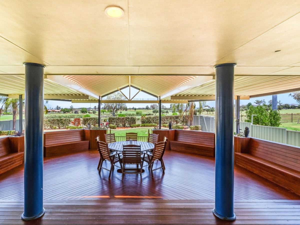 36 The Grange, Tamworth - image 3