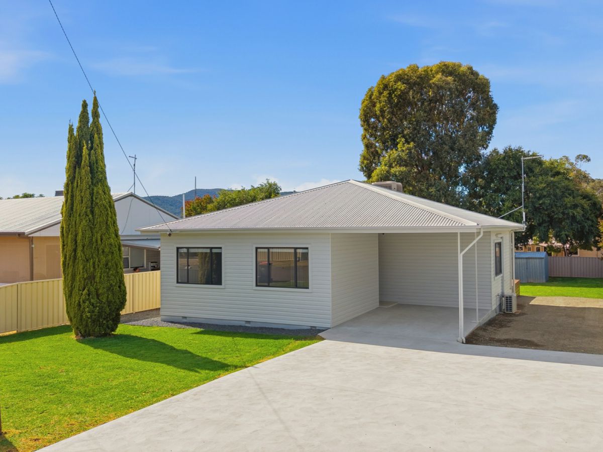 33 Churchill Street, Tamworth - image 1